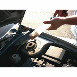 Seringue à Huile Plastique 200ml Spéciale Liquide De Frein Avec Tuyau 200mm DRAKKAR EQUIPEMENT - 56800