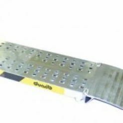 RAMPE ALUMINIUM DUARIB LONGUEUR 1,50 M LARGEUR 0,20 M SANS REBORDS(vendu à L'unité)- 67630